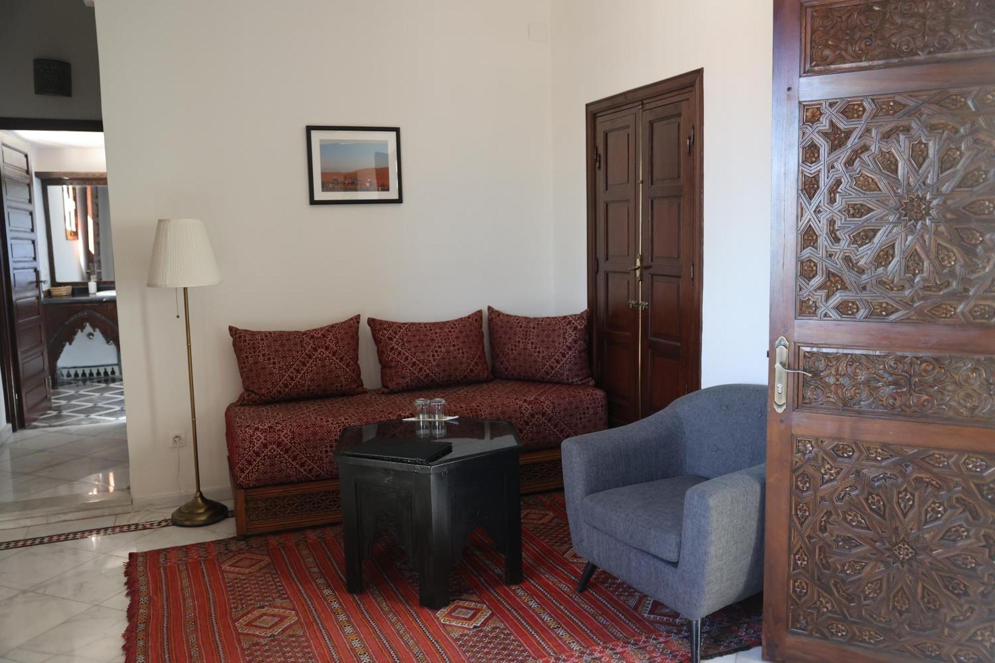 Riad Batchisarai Фес Экстерьер фото