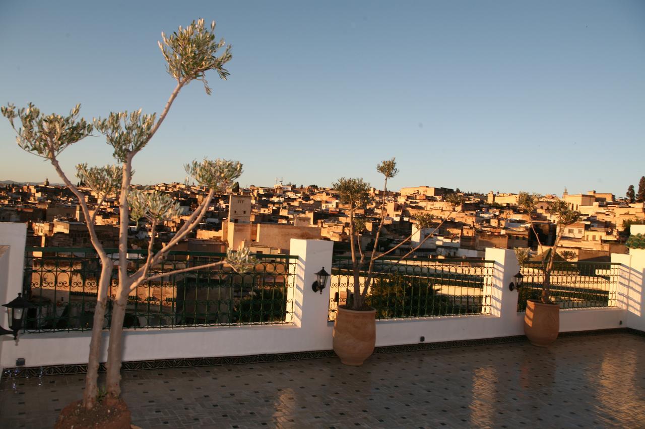 Riad Batchisarai Фес Экстерьер фото