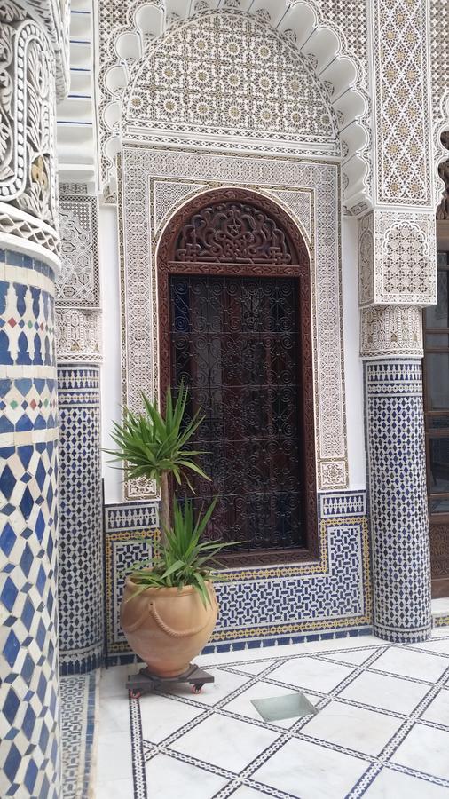 Riad Batchisarai Фес Экстерьер фото