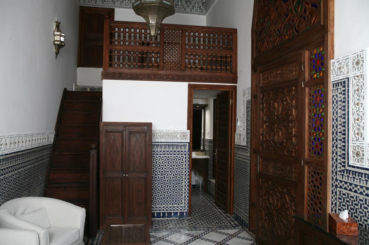 Riad Batchisarai Фес Экстерьер фото