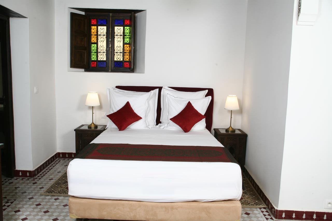 Riad Batchisarai Фес Экстерьер фото