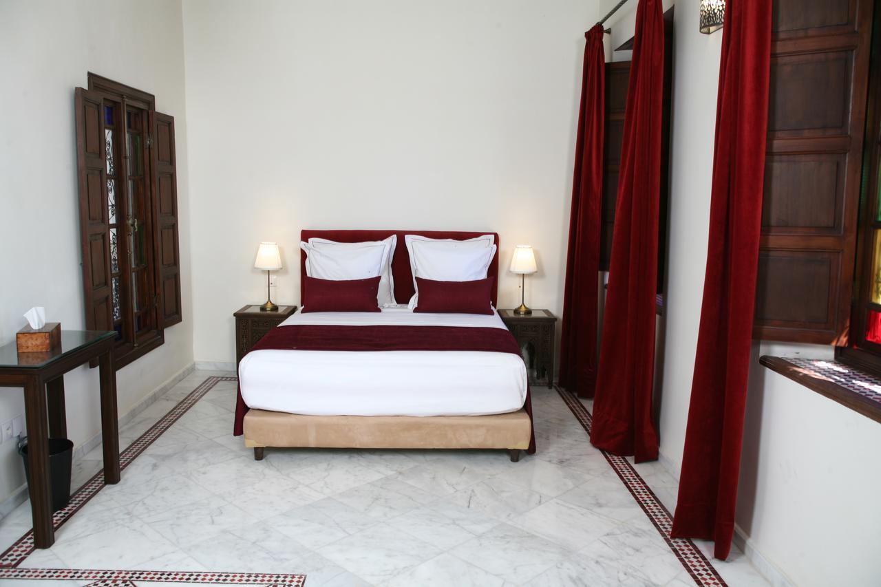 Riad Batchisarai Фес Экстерьер фото