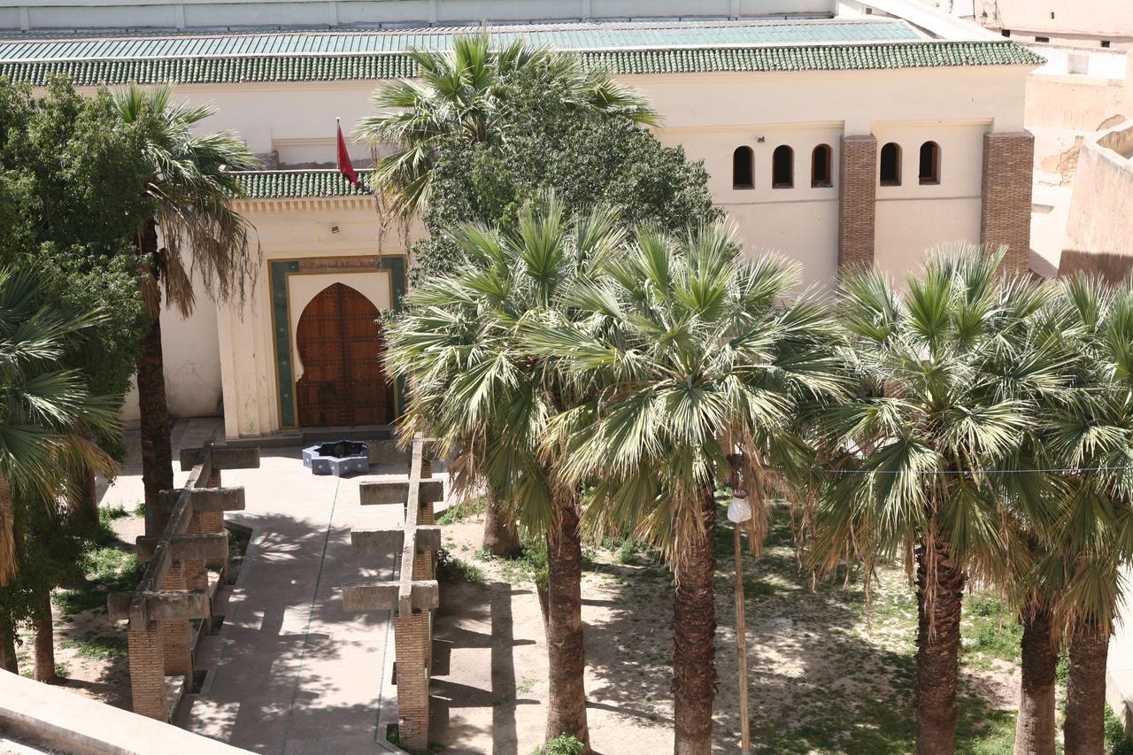 Riad Batchisarai Фес Экстерьер фото